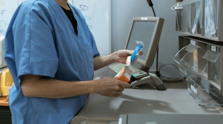 RFID compliance healthcare industry application